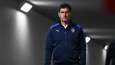 VfL Wolfsburg: FCK-Sportdirektor Marcel Klos reagiert auf Kritik im Internet