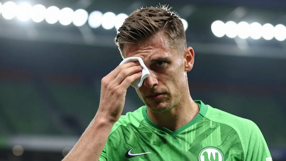 Der VfL Wolfsburg kassierte in der 2. Bundesliga ein 4:4 gegen Energie Cottbus, nachdem die Mannschaft von Trainer Tobias...